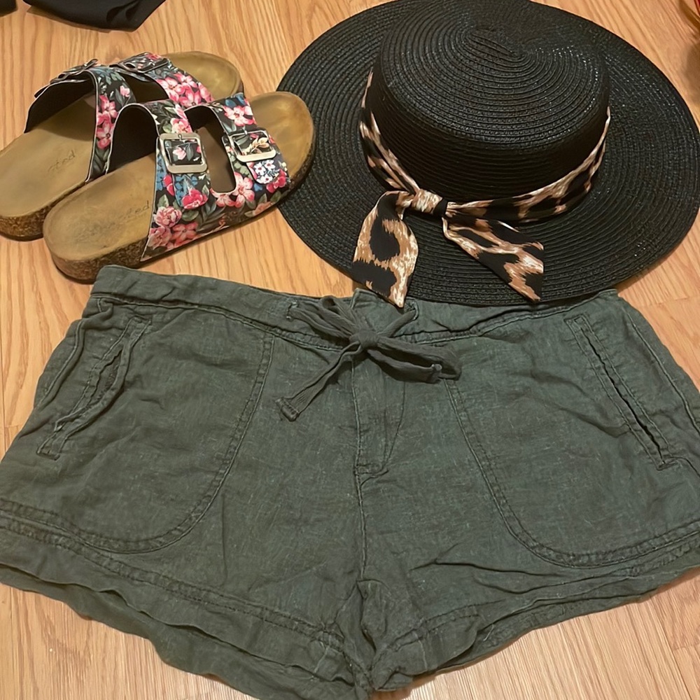 Green linen shorts